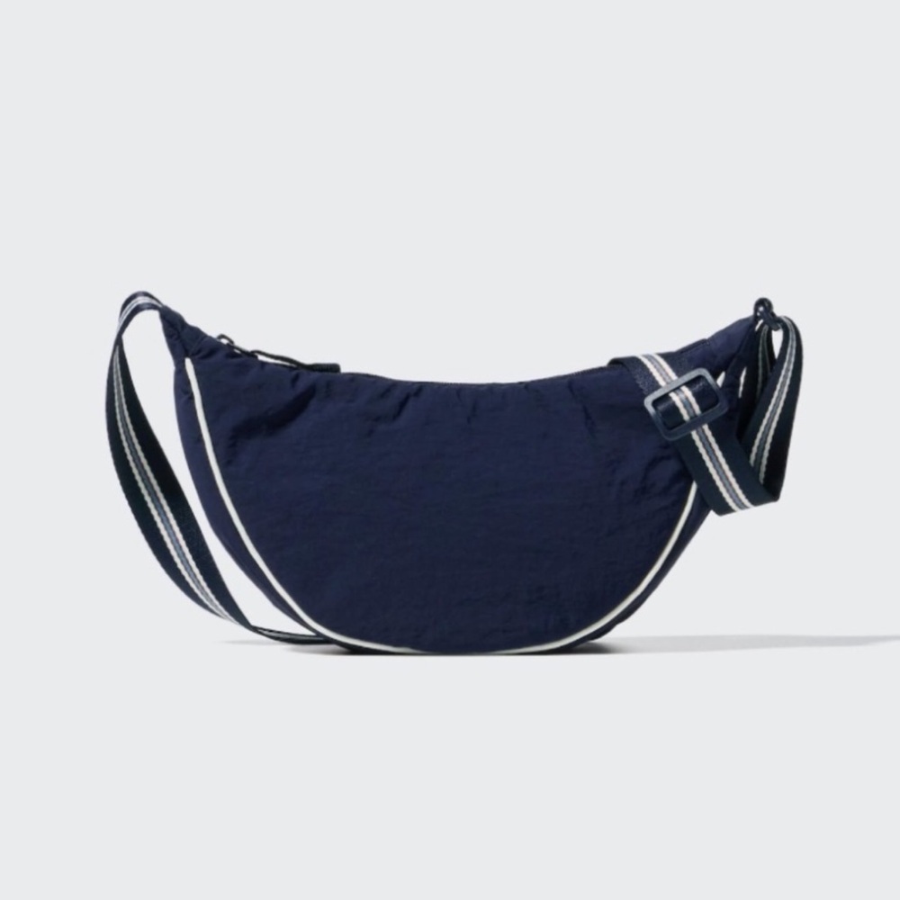 Uniqlo | Bag | Round Mini Shoulder Bag Striped Navy
